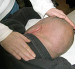 reiki-hands-on-head